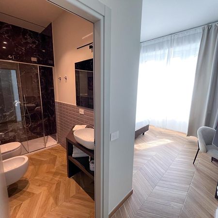 Hotel Rossovino Milano ภายนอก รูปภาพ