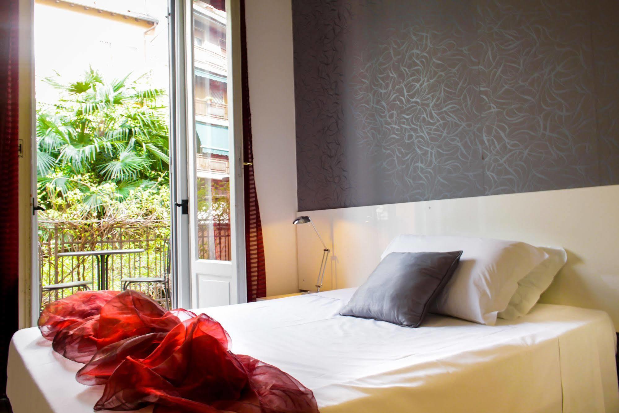 Hotel Rossovino Milano ภายนอก รูปภาพ
